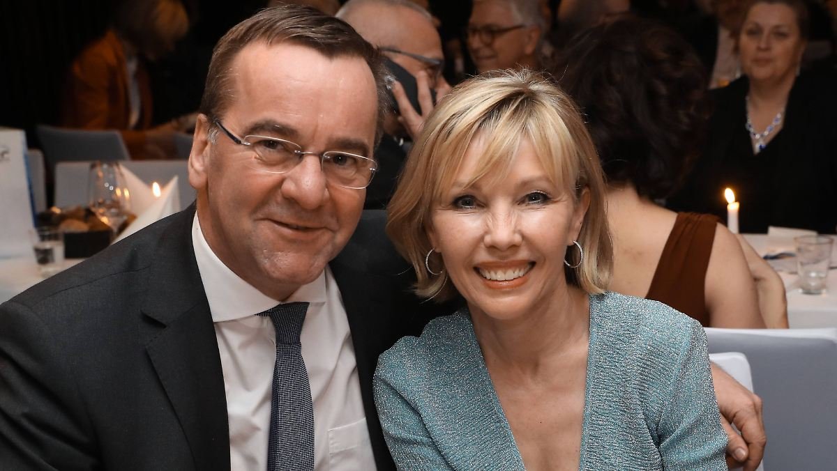 Sabine Pistorius sabine pistorius